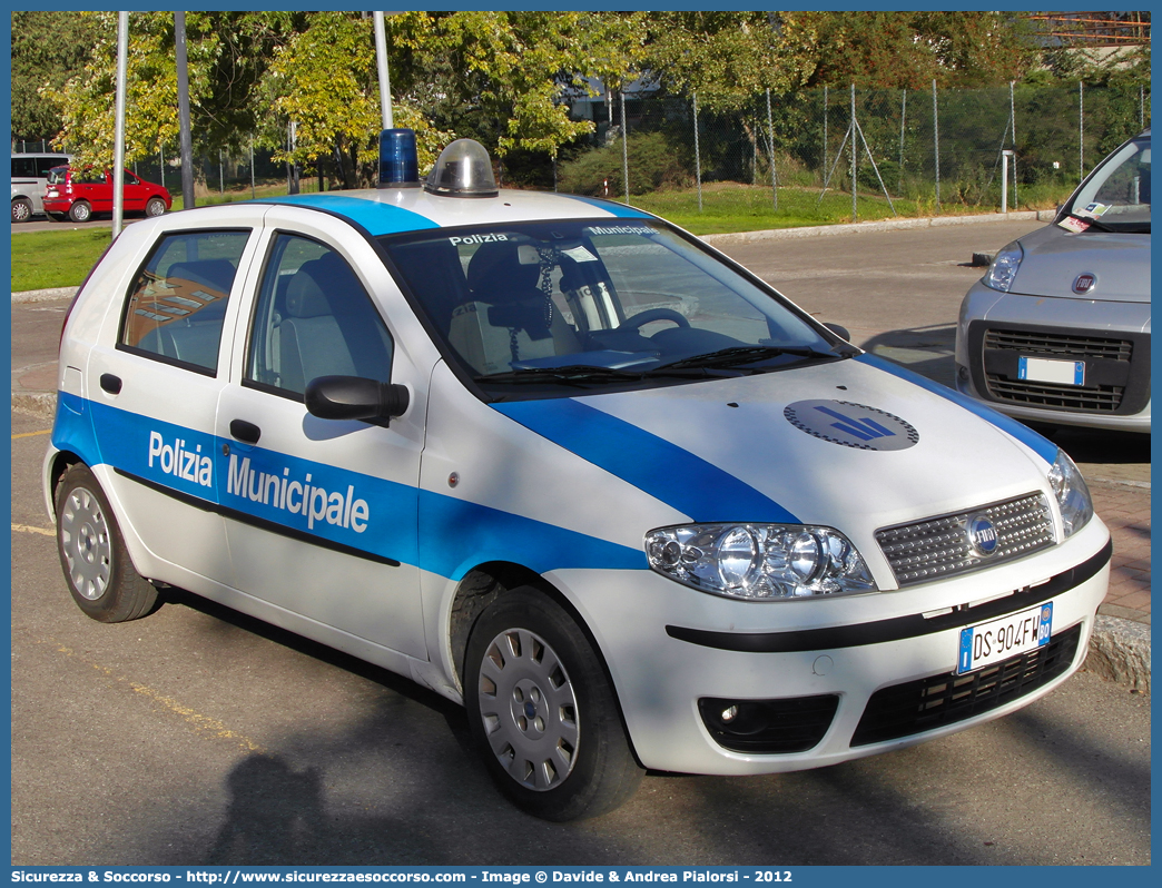 -
Polizia Municipale
Associazione Intercomunale
Reno Galliera
Fiat Punto III serie restyling
Parole chiave: Polizia;Locale;Municipale;Reno;Galliera;San Giorgio in Piano;Argelato;Bentivoglio;Castello d'Argile;Galliera;Pieve di Cento;San Pietro in Casale;Fiat;Punto