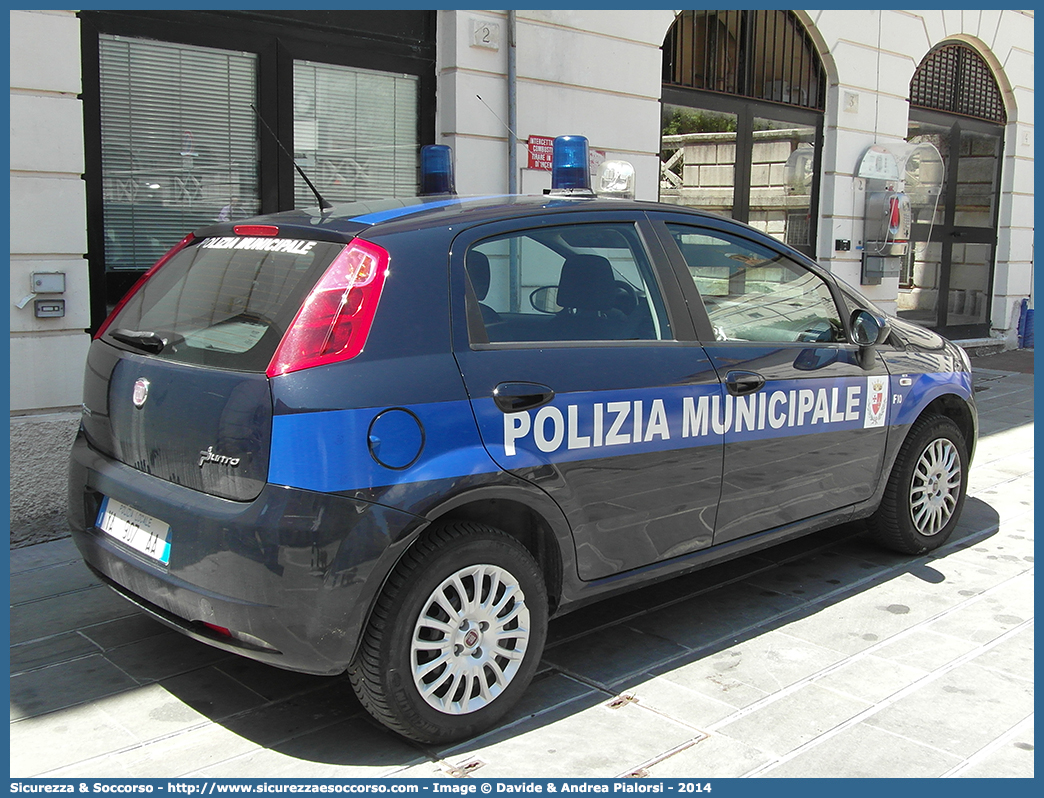 Polizia Locale YA907AA
Polizia Municipale
Comune di Foligno
Fiat Grande Punto
Parole chiave: Polizia;Locale;Municipale;Foligno;Fiat;Grande Punto;YA907AA