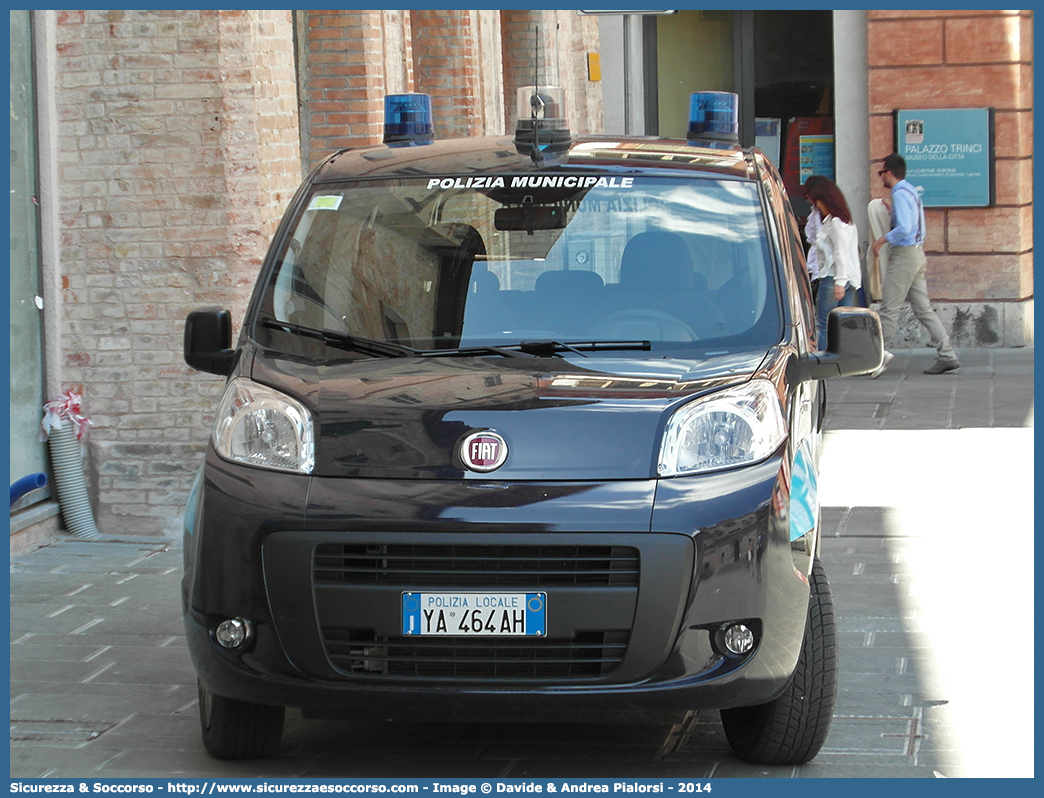 Polizia Locale YA464AH
Polizia Municipale
Comune di Foligno
Fiat Qubo I serie
Allestitore Ciabilli S.r.l.
Parole chiave: Polizia;Locale;Municipale;Foligno;Fiat;Qubo;YA464AH;YA 464 AH