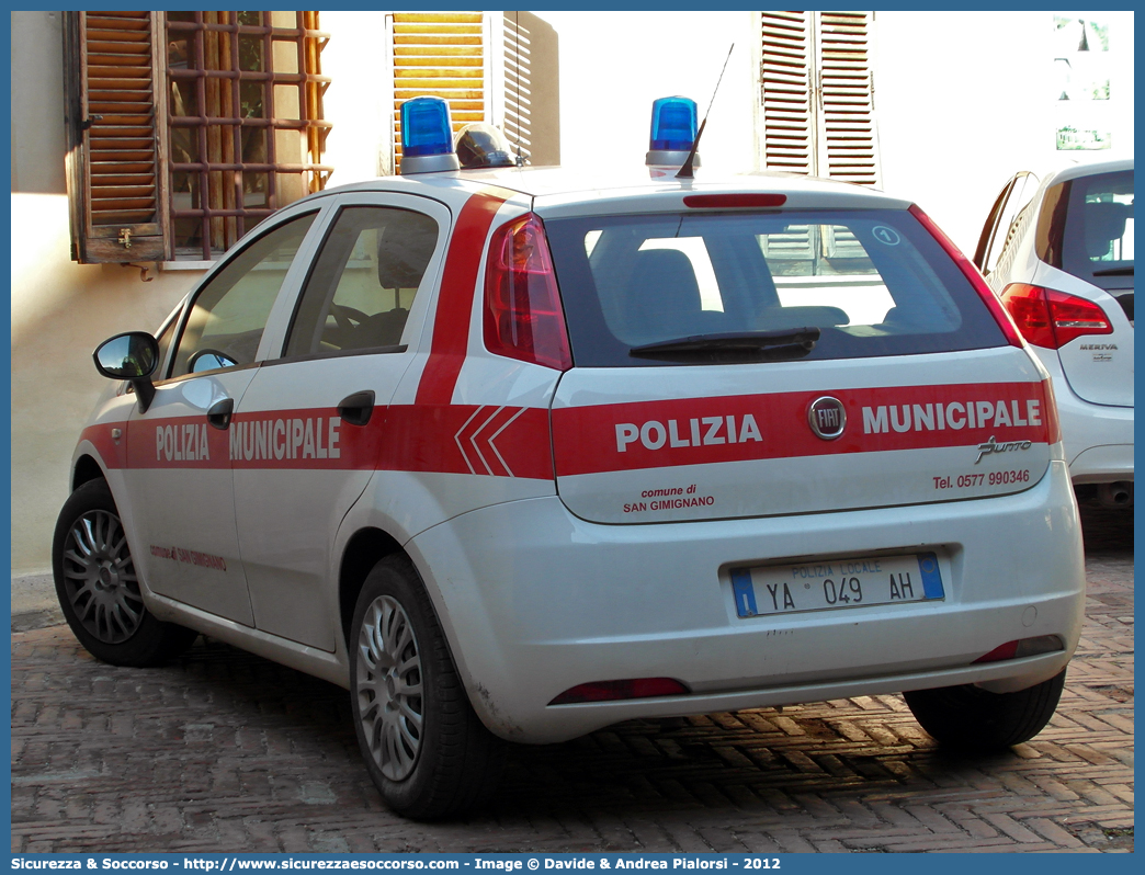 Polizia Locale YA049AH
Polizia Municipale
Comune di San Gimignano
Fiat Grande Punto
Parole chiave: Polizia;Locale;Municipale;San Gimignano;Fiat;Grande Punto;YA049AH;YA 049 AH