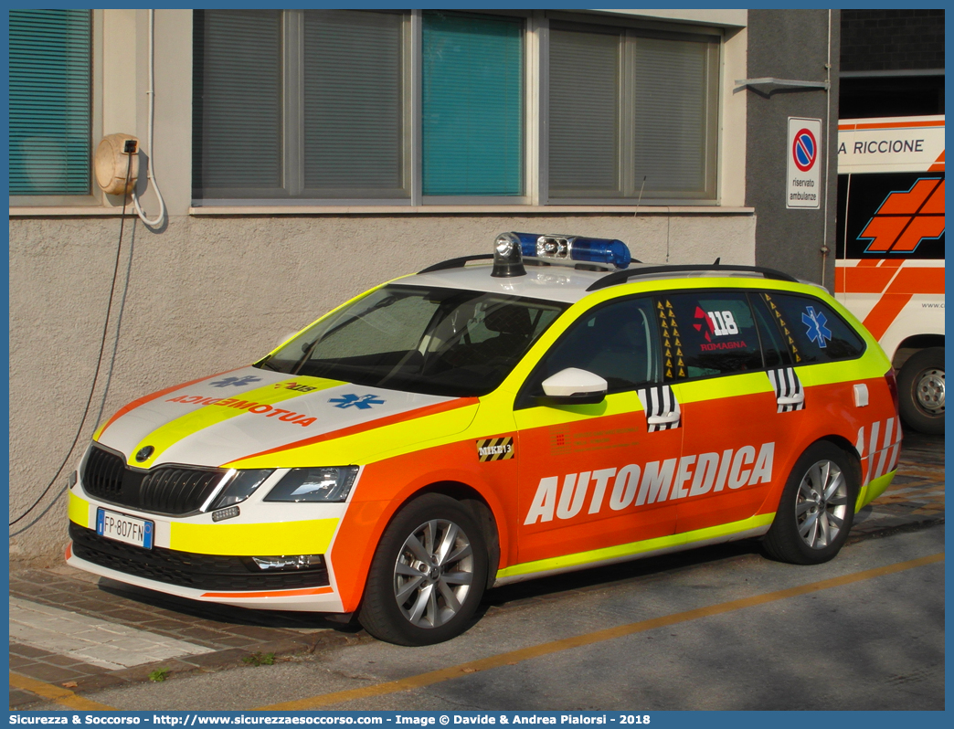 MIKE 13
118 Romagna Soccorso
Ambito Territoriale di Rimini
Skoda Octavia Wagon 4x4 V serie
Allestitore Safety Car S.r.l.
Parole chiave: 118;Romagna;Rimini;Soccorso;Automedica;Automedicalizzata;Auto Medica;Auto Medicalizzata;Skoda;Octavia;SW;S.W.;Station;Wagon;4x4;4 x 4;Safety Car