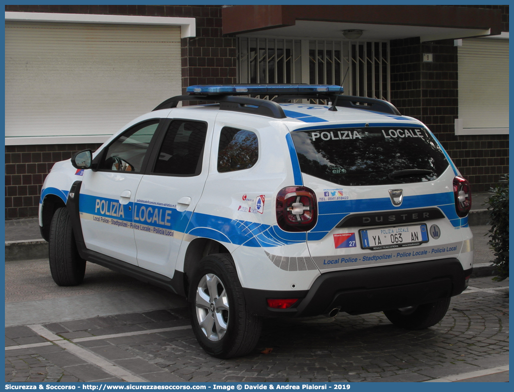 Polizia Locale YA063AN
Polizia Locale
Comune di Misano Adriatico
Dacia Duster II serie
Allestitore Ciabilli S.r.l.
Parole chiave: Polizia;Municipale;Locale;Misano Adriatico;Dacia;Duster;Ciabilli;YA063AN;YA 063 AN