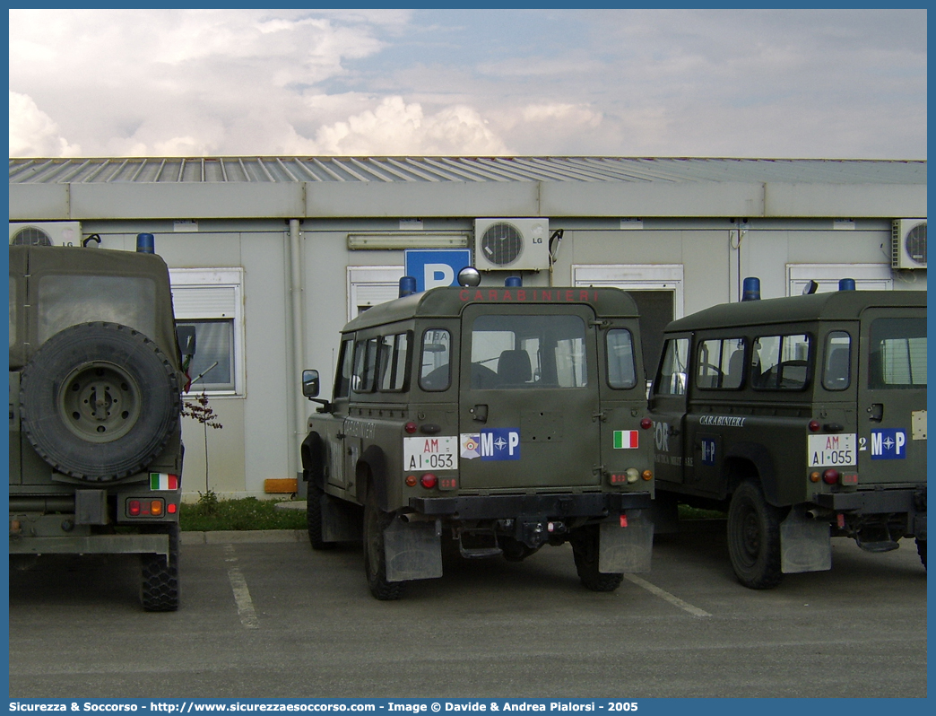 AM AI053
Arma dei Carabinieri
Reparto Carabinieri
presso l'Aeronautica Militare
Missione Fuori Area KFOR
Land Rover Defender 110
Parole chiave: CC;C.C.;Arma;dei;Carabinieri;Aeronautica;Militare;Polizia;Military;Police;KFOR;Kosovo;Force;Land Rover;Defender;110