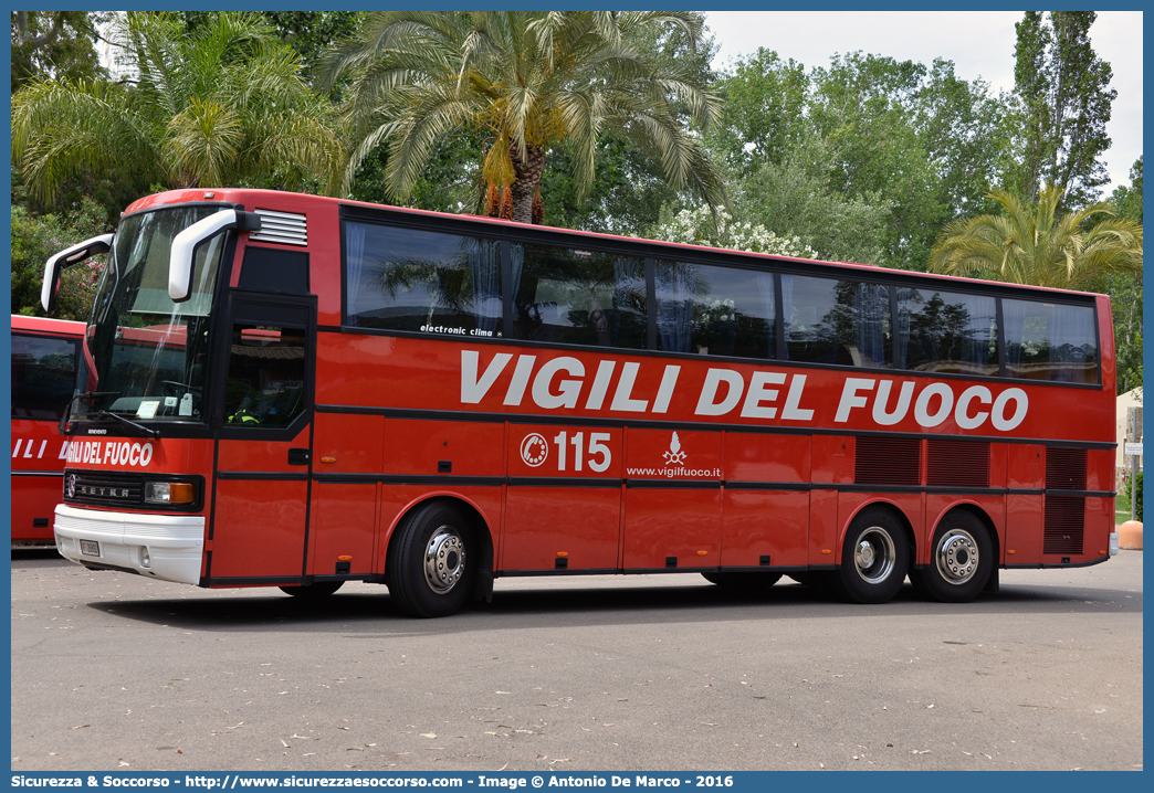 VF 26892
Corpo Nazionale Vigili del Fuoco
Kassbohrer Setra S215HDH
Parole chiave: VVF;V.V.F.;Corpo;Nazionale;Vigili;del;Fuoco;Kassbohrer;Setra;S215HDH;S 215 HDH