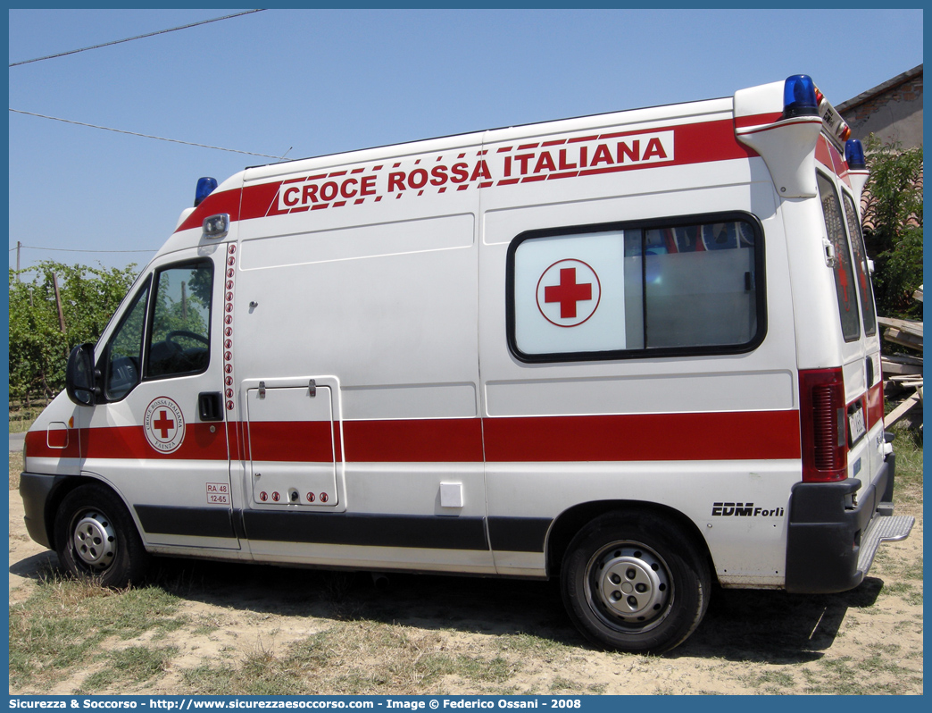 CRI A680A
Croce Rossa Italiana
Faenza
Fiat Ducato II serie restyling
Allestitore EDM S.r.l.
Parole chiave: Croce;Rossa;Italiana;CRI;C.R.I.;Ambulanza;Fiat;Ducato;EDM;Faenza