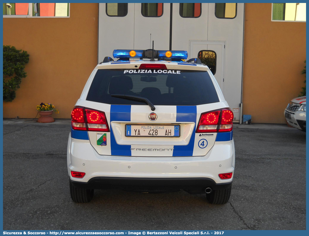 Polizia Locale YA428AH
Polizia Locale
Comune di Sulmona
Fiat Freemont
Allestitore Bertazzoni S.r.l.
Parole chiave: Polizia;Locale;Municipale;Sulmona;Fiat;Freemont;Bertazzoni;YA428AH;YA 428 AH