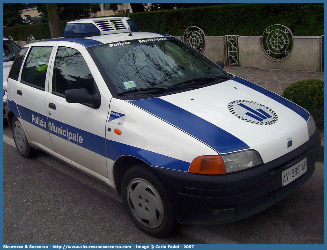 -
Polizia Municipale
Comune di Bondeno
Fiat Punto I serie
