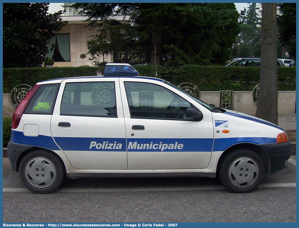 -
Polizia Municipale
Comune di Bondeno
Fiat Punto I serie
