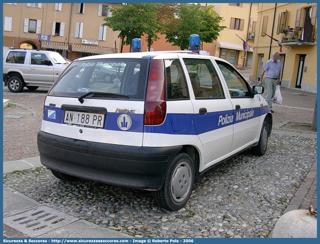 -
Polizia Municipale
Comune di Canossa
Fiat Punto I serie
Parole chiave: Polizia;Locale;Municipale;Canossa;Fiat;Punto