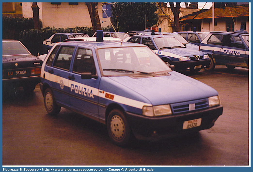 Polizia A5320
Polizia di Stato
Reparto Mobile
Fiat Uno II serie
Parole chiave: PS;P.S.;Polizia;Polizia di Stato;Reparto Mobile;Fiat;Uno