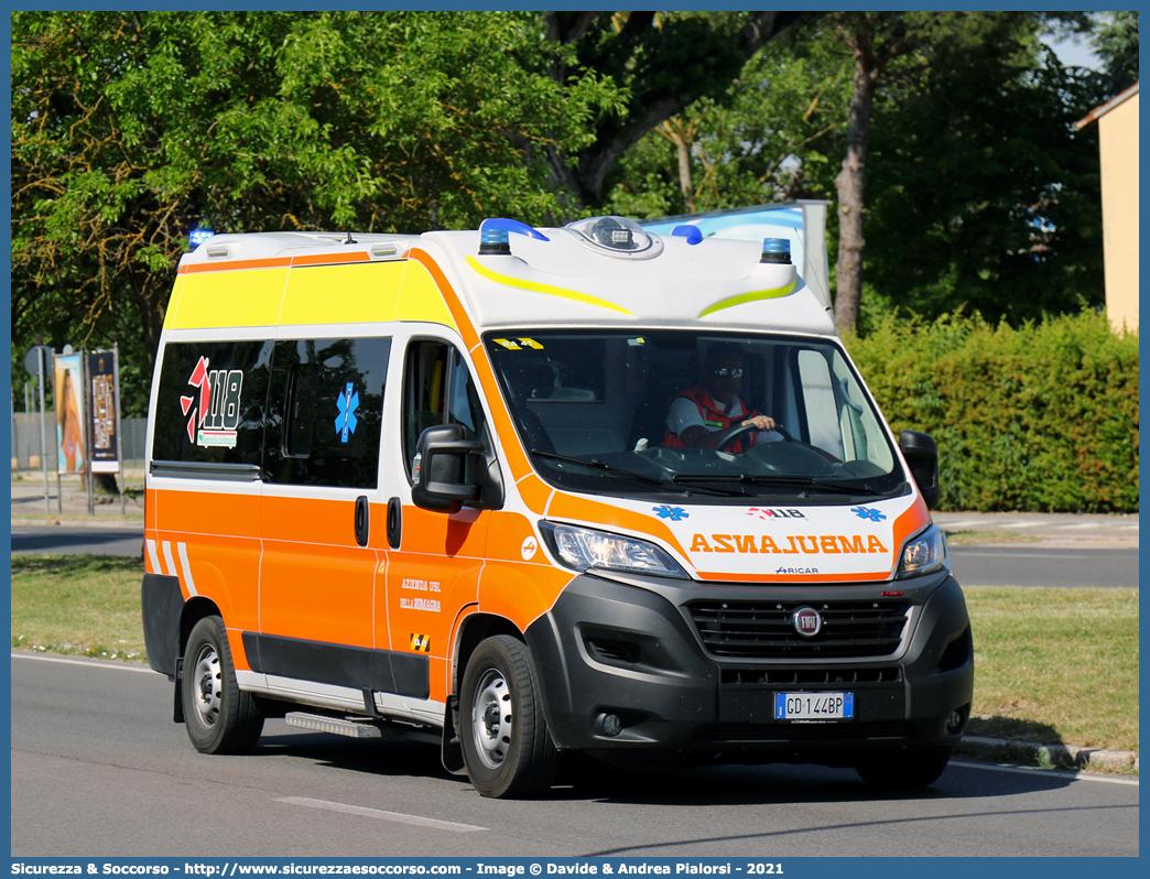 RA 41
118 Romagna Soccorso
Ambito Territoriale di Ravenna
Fiat Ducato III serie restyling
Allestitore Aricar S.p.A.
Parole chiave: 118;Romagna;Ravenna;Soccorso;Ambulanza;Autoambulanza;Fiat;Ducato;X290;X 290;Aricar