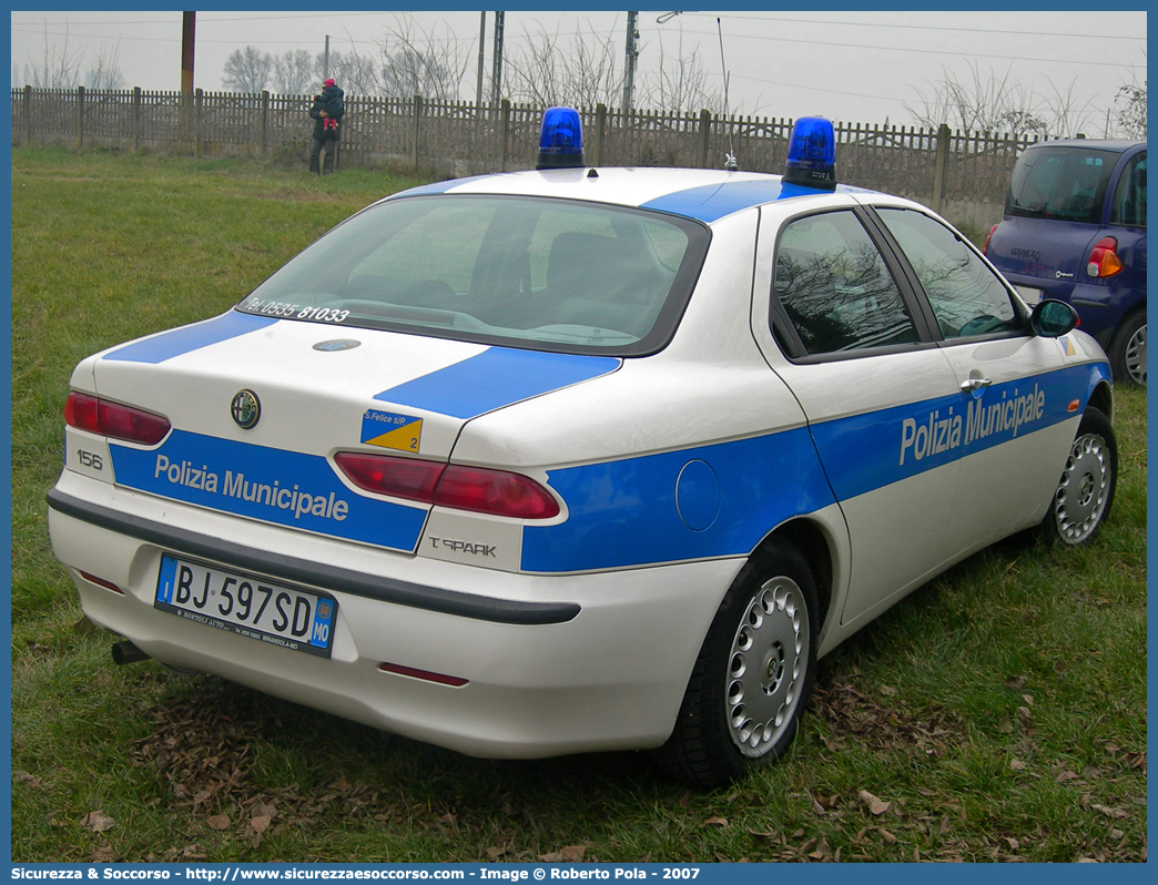 -
Polizia Municipale
Comune di San Felice sul Panaro
Alfa Romeo 156 I serie
Parole chiave: Polizia;Locale;Municipale;San Felice sul Panaro;Alfa Romeo;156