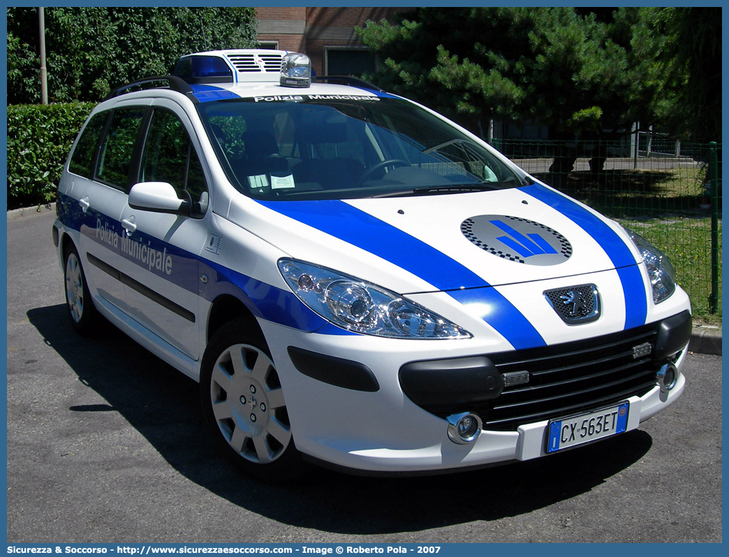 -
Polizia Municipale
Servizio Associato Bassa Reggiana
Peugeot 307 Station Wagon II serie
Allestitore Olmedo S.p.A.
Parole chiave: Polizia;Locale;Municipale;Bassa Reggiana;Bagnolo in Piano;Gualtieri;Luzzara;Novellara;Reggiolo;Peugeot;307;Station Wagon;SW;S.W.;Olmedo