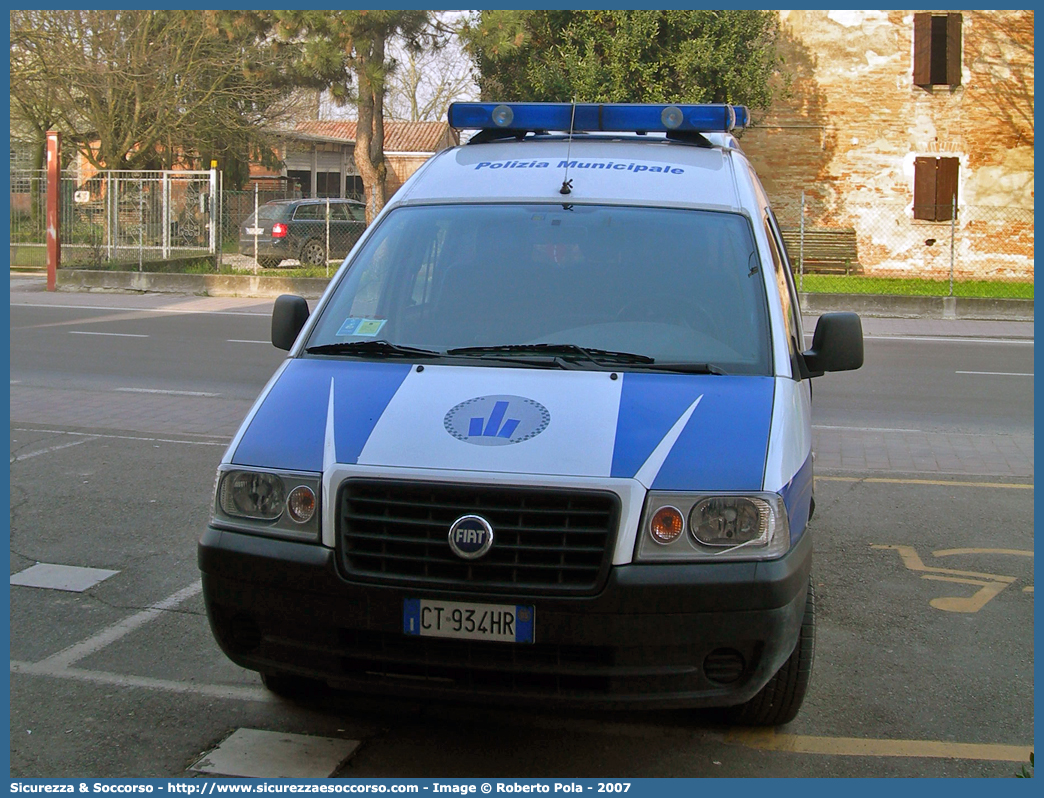 -
Polizia Municipale
Comune di San Possidonio
Fiat Scudo III serie
Allestitore Ciabilli S.r.l.
Parole chiave: Polizia;Locale;Municipale;San Possidonio;Fiat;Scudo;Ciabilli