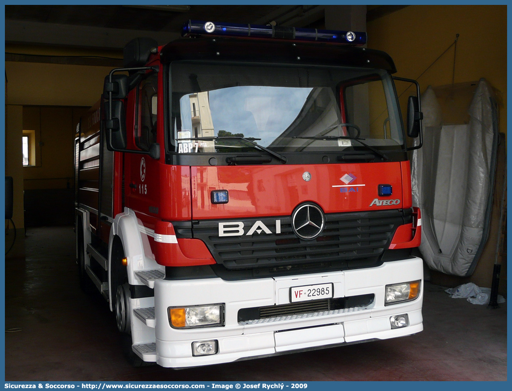 VF 22985
Corpo Nazionale Vigili del Fuoco
Mercedes Benz Atego 1828 I serie restyling
Allestitore BAI S.r.l.
Parole chiave: VVF;V.V.F.;Corpo;Nazionale;Vigili;del;Fuoco;ABP;A.B.P.;AutoBottePompa;AutoBotte;Mercedes Benz;Atego;1828;BAI;B.A.I.