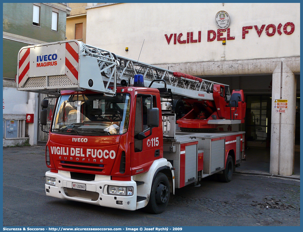 VF 22941
Corpo Nazionale Vigili del Fuoco
Iveco 150E28 EuroFire II serie
Allestitore Magirus
Parole chiave: VVF;V.V.F.;Corpo;Nazionale;Vigili;del;Fuoco;AutoScala;AS;Iveco;150E28;EuroFire;Magirus