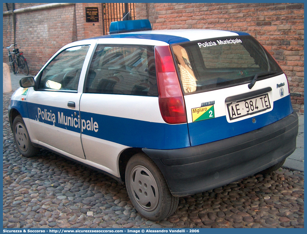 -
Polizia Municipale
Comune di Migliaro
Fiat Punto I serie
Parole chiave: Polizia;Locale;Municipale;Migliaro;Fiat;Punto