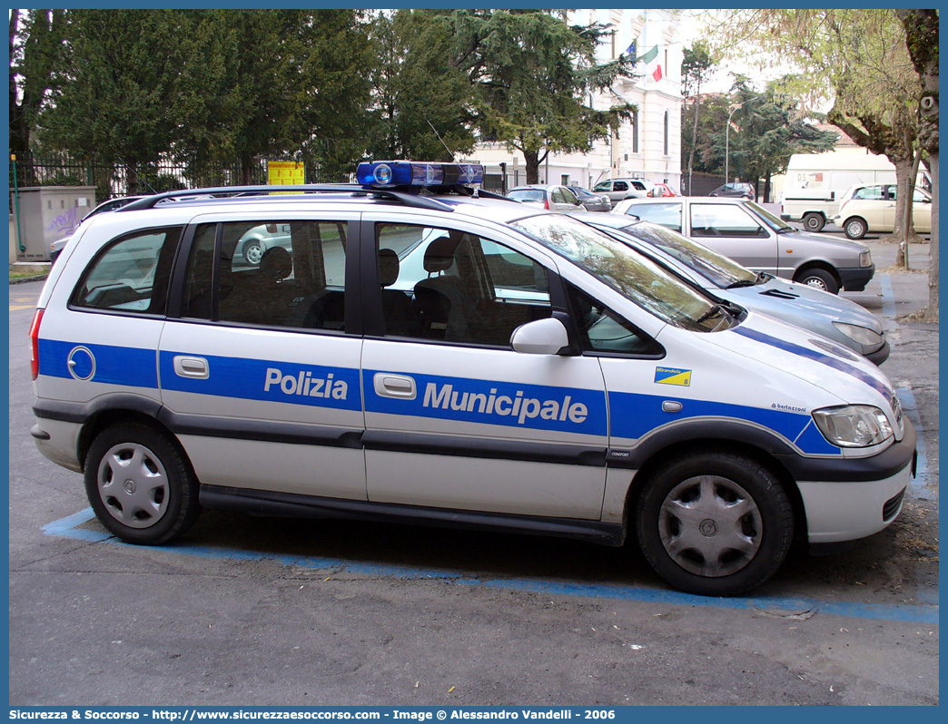 -
Polizia Municipale
Comune di Mirandola
Opel Zafira I serie
Allestitore Bertazzoni S.r.l.
Parole chiave: Polizia;Locale;Municipale;Mirandola;Opel;Zafira;Bertazzoni