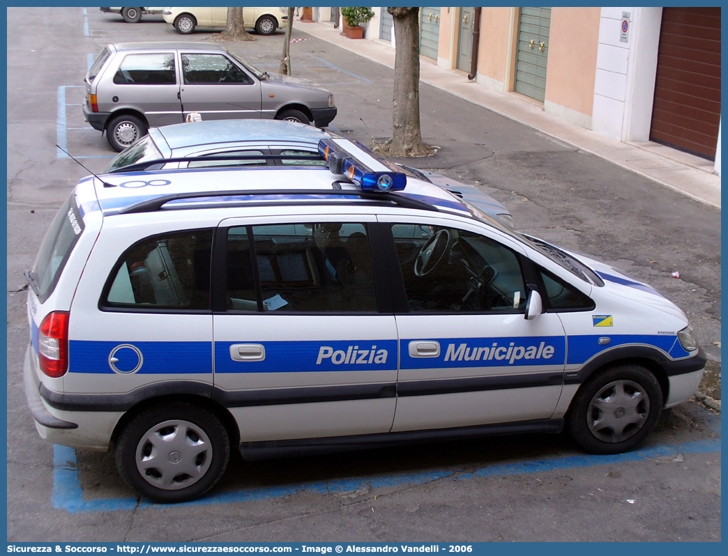 -
Polizia Municipale
Comune di Mirandola
Opel Zafira I serie
Allestitore Bertazzoni S.r.l.
Parole chiave: Polizia;Locale;Municipale;Mirandola;Opel;Zafira;Bertazzoni