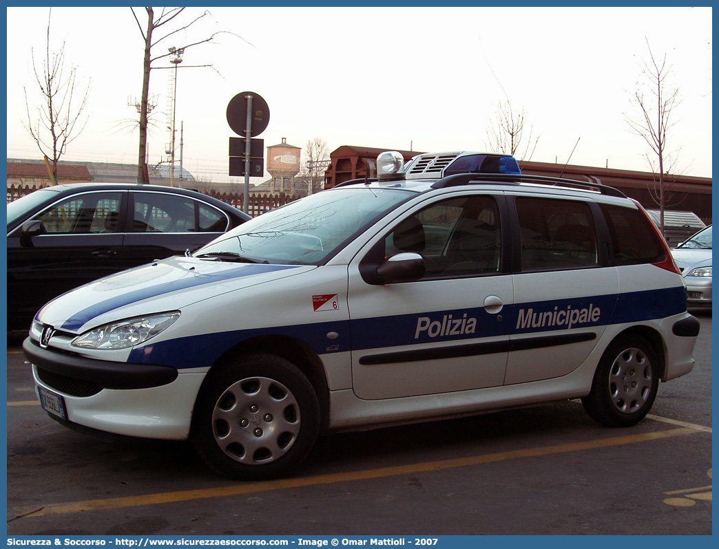 -
Polizia Municipale
Comune di Reggio Emilia
Peugeot 206 Station Wagon
Allestitore Olmedo S.p.A.
Parole chiave: Polizia;Locale;Municipale;Reggio Emilia;Peugeot;206;Station Wagon;SW;S.W.