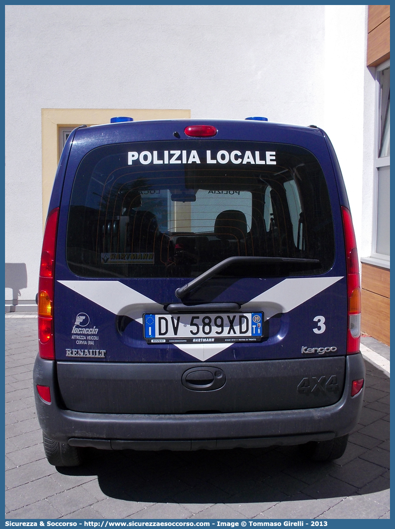 -
Polizia Locale
Corpo Intercomunale Anaunia
Renault Kangoo 4x4 II serie
Allestitore Focaccia Group S.r.l.
Parole chiave: Polizia;Locale;Municipale;Anaunia;Campodenno;Cles;Coredo;Denno;Sanzeno;Sfruz;Sporminore;Ton;Vervò;Vervo;Renault;Kangoo;4x4;4 x 4;Focaccia