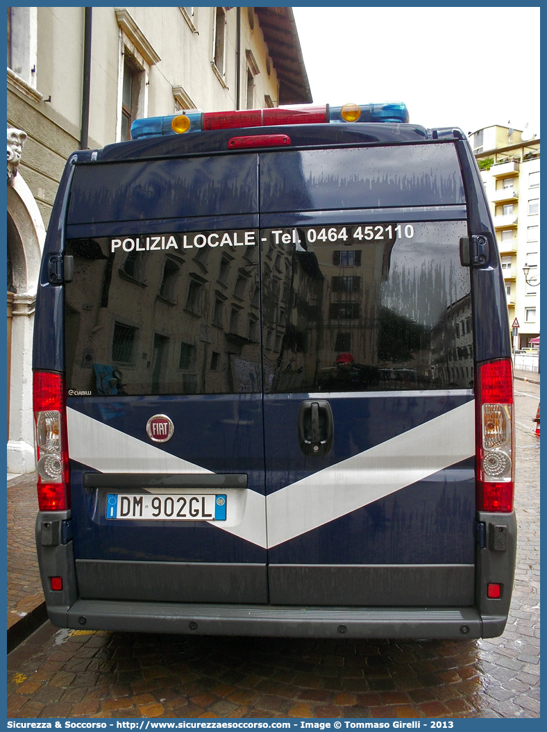 -
Polizia Locale
Comune di Rovereto
Fiat Ducato III serie
Allestitore Ciabilli S.r.l.
Parole chiave: Polizia;Locale;Municipale;Rovereto;Fiat;Ducato;X250;Ciabilli