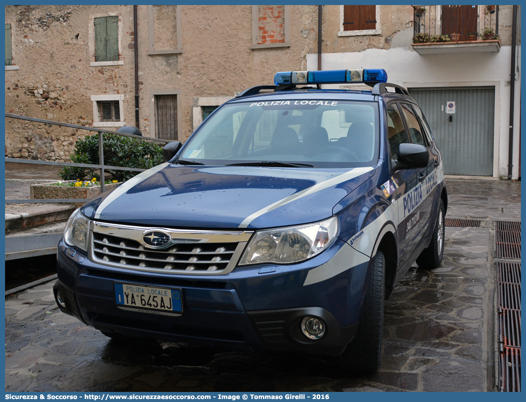 Polizia Locale YA645AJ
Polizia Locale
Comune di Lazise
Subaru Forester V serie
Allestitore Bertazzoni S.r.l.
(variante)
Parole chiave: Polizia;Locale;Municipale;Lazise;Subaru;Forester;Bertazzoni;YA645AJ;YA 645 AJ