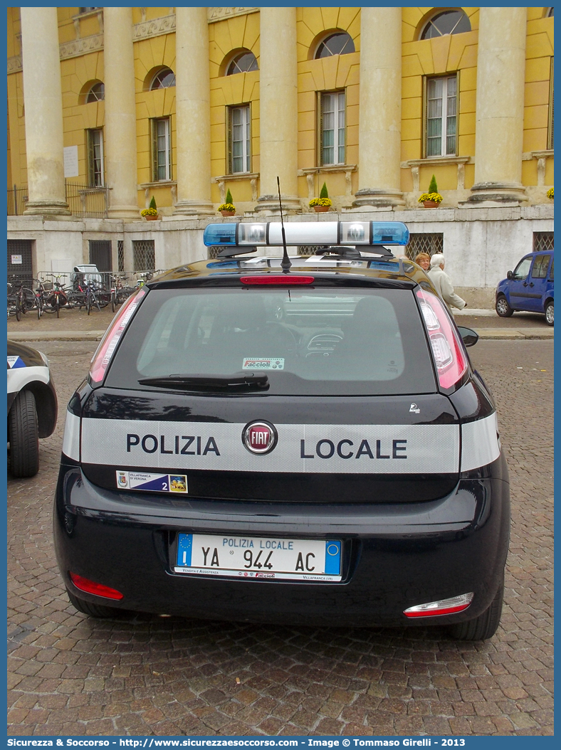 Polizia Locale YA944AC
Polizia Locale
Comune di Villafranca di Verona
Fiat Punto IV serie
Allestitore Focaccia Group S.r.l.
Parole chiave: PL;P.L.;PM;P.M.;Polizia;Municipale;Locale;Villafranca di Verona;Fiat;Punto;Focaccia