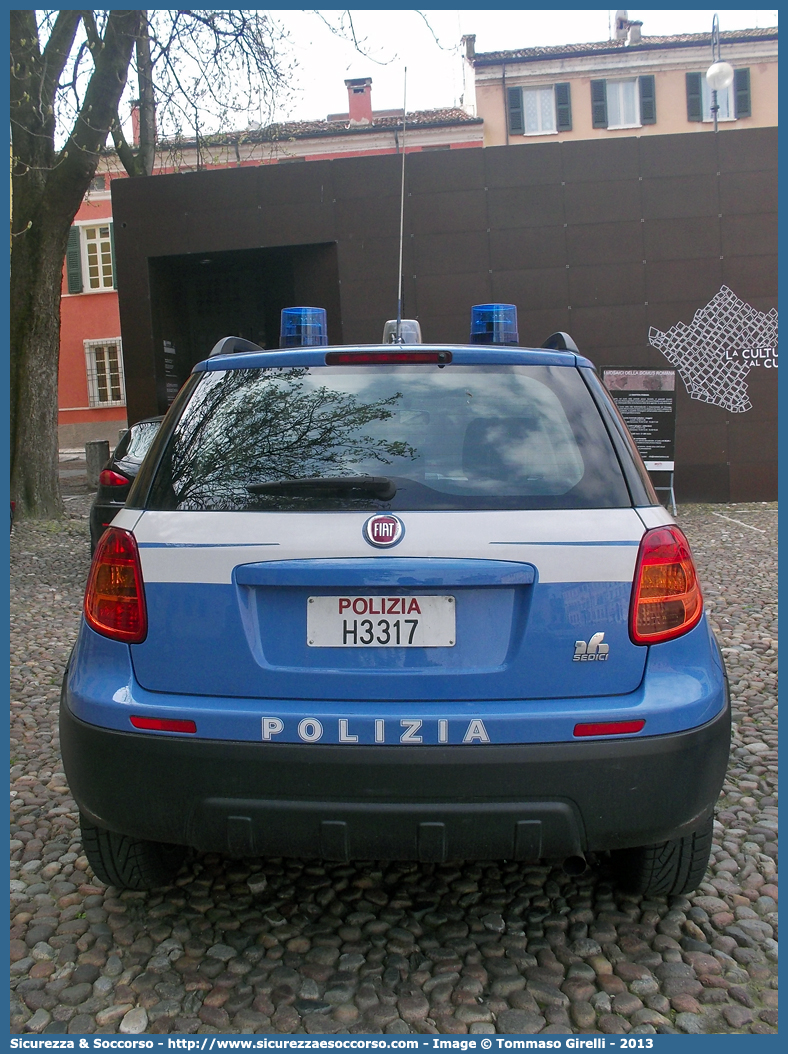 Polizia H3317
Polizia di Stato
Fiat Sedici II serie
Parole chiave: P.S.;PS;Polizia;di;Stato;Pubblica;Sicurezza;Fiat;Sedici