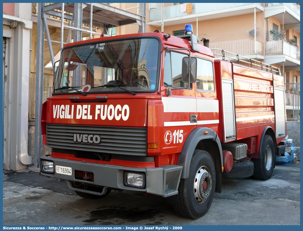 VF 16994
Corpo Nazionale Vigili del Fuoco
Iveco 190-26
Allestitore Baribbi S.p.A.
Parole chiave: VVF;V.V.F.;Corpo;Nazionale;Vigili;del;Fuoco;ABP;A.B.P.;AutoBottePompa;AutoBotte;Fiat;Iveco;190-26;190 - 26;Baribbi