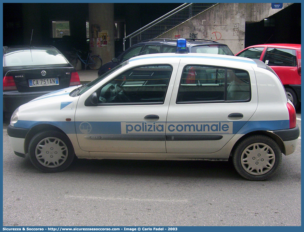 -
Polizia Comunale
Comune di Brugnera
Renault Clio II serie
Parole chiave: Polizia;Locale;Comunale;Municipale;Brugnera;Renault;Clio