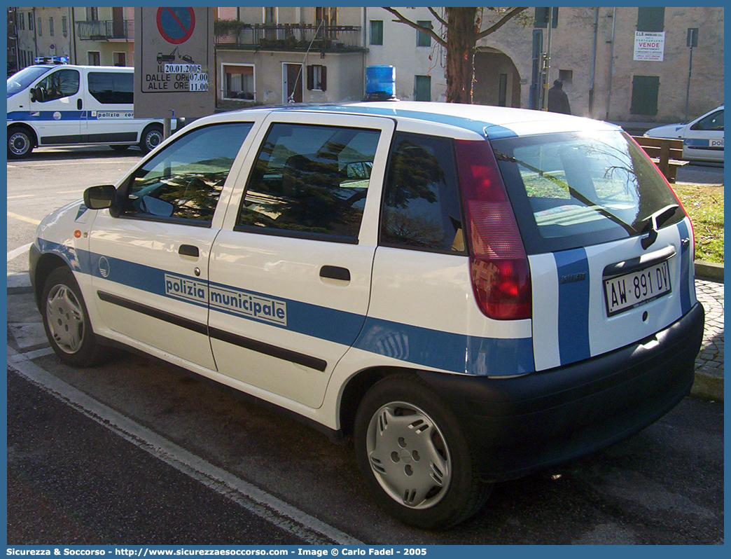 -
Polizia Municipale
Comune di Maniago
Fiat Punto I serie
Parole chiave: Polizia;Locale;Comunale;Municipale;Maniago;Fiat;Punto