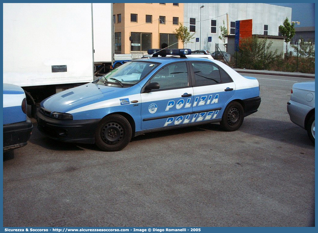 -
Polizia di Stato
Questura di Bolzano
Squadra Volante
Fiat Marea
Parole chiave: PS;P.S.;Polizia;di;Stato;Squadra;Volante;Questura;Bolzano;Fiat;Marea