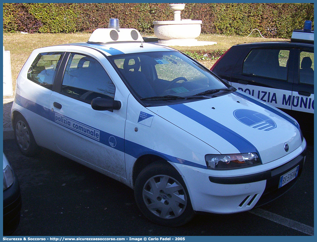 -
Polizia Municipale
Comune di Montereale Valcellina
Fiat Punto II serie
Parole chiave: Polizia;Locale;Comunale;Municipale;Montereale;Valcellina;Fiat;Punto