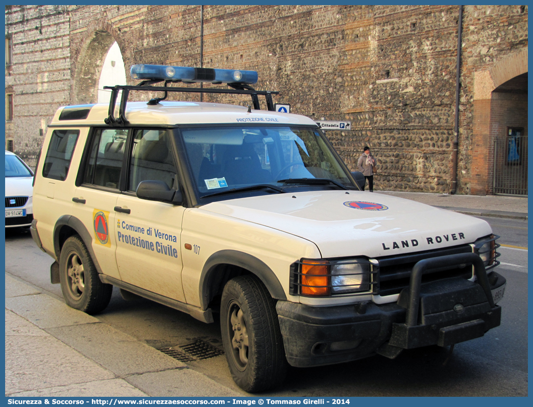 107
Protezione Civile
Comune di Verona
Land Rover Discovery II serie
Parole chiave: PC;P.C.;Protezione Civile;Verona;Land Rover;Discovey