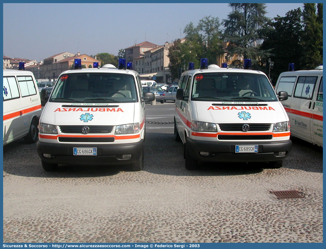 133-134
Pia Opera Croce Verde Padova
Volkswagen Transporter T4 restyling
Allestitore MAF S.n.c.
Parole chiave: Pia;Opera;Croce;Verde;Padova;Ambulanza;Volkswagen;Transporter;T4