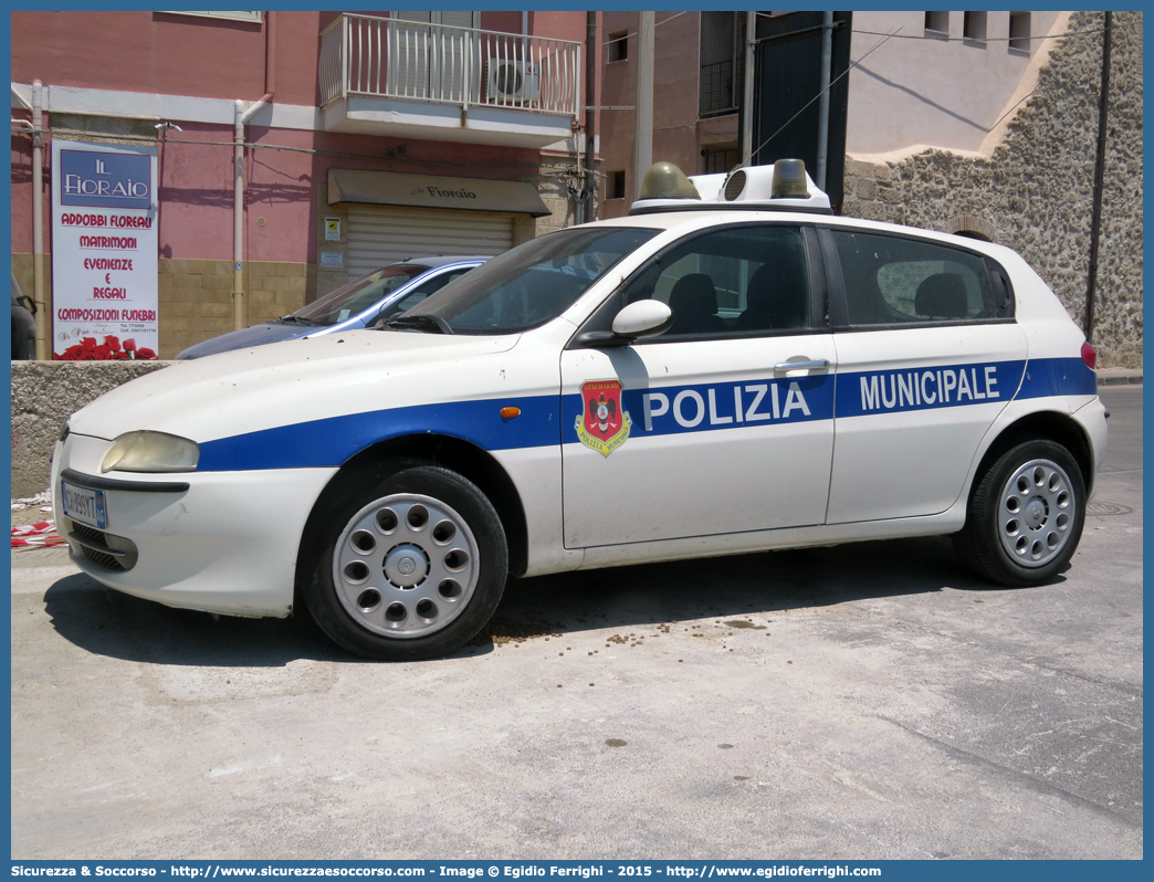 -
Polizia Municipale
Comune di Licata
Alfa Romeo 147 I serie
Parole chiave: P.L.;P.M.;PL;PM;Polizia;Municipale;Locale;Licata;Alfa;Romeo;147