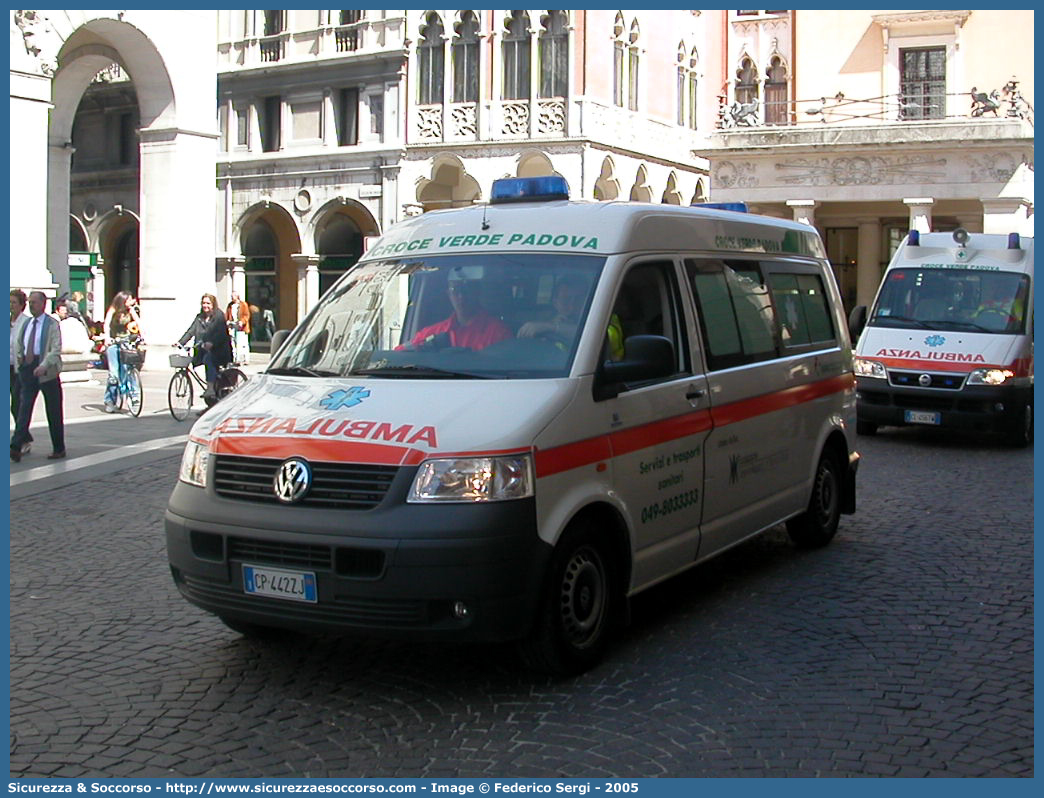 143
Pia Opera Croce Verde Padova
Volkswagen Transporter T5
Allestitore MAF S.n.c.
Parole chiave: Pia;Opera;Croce;Verde;Padova;Ambulanza;Volkswagen;Transporter;T5