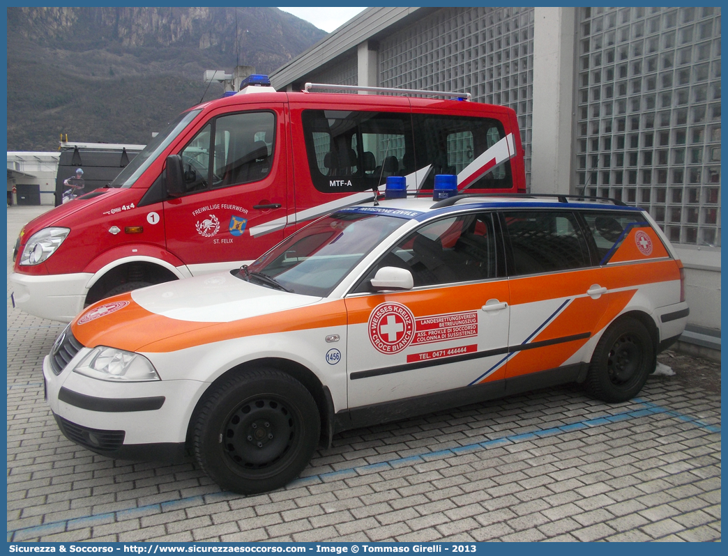 1456
Croce Bianca - Weisses Kreuz
Protezione Civile - Zivilschutz
Volkswagen Passat Variant III serie
Parole chiave: Croce Bianca;Weisses Kreuz;WK;Sezione;Bolzano;Sektion;Bozen;Protezione Civile;Zivilschutz;Volkswagen;Passat;Variant