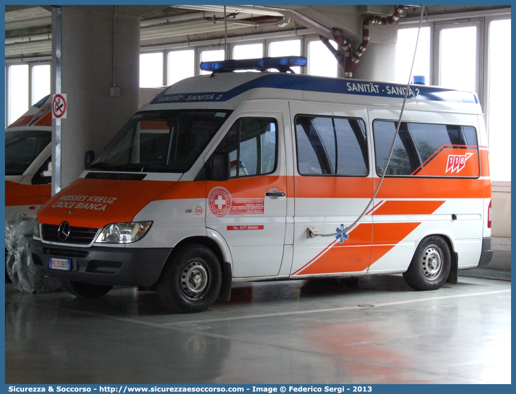 1468 (WK 944)
Croce Bianca - Weisses Kreuz
Protezione Civile - Zivilschutz
Mercedes Benz Sprinter I serie restyling
Parole chiave: Croce Bianca;Weisses Kreuz;WK;Sezione;Bolzano;Sektion;Bozen;Mercedes Benz;Sprinter;Protezione Civile;Zivilschutz