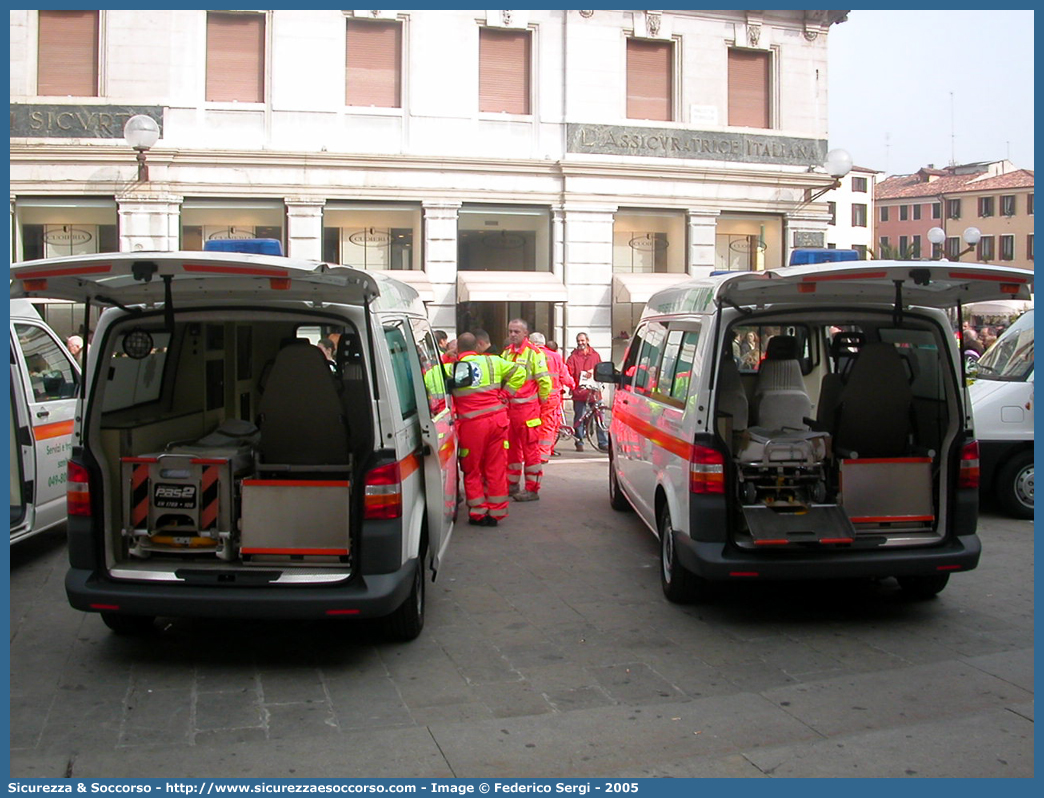 148
Pia Opera Croce Verde Padova
Volkswagen Transporter T5
Allestitore MAF S.n.c.
Parole chiave: Pia;Opera;Croce;Verde;Padova;Ambulanza;Volkswagen;Transporter;T5