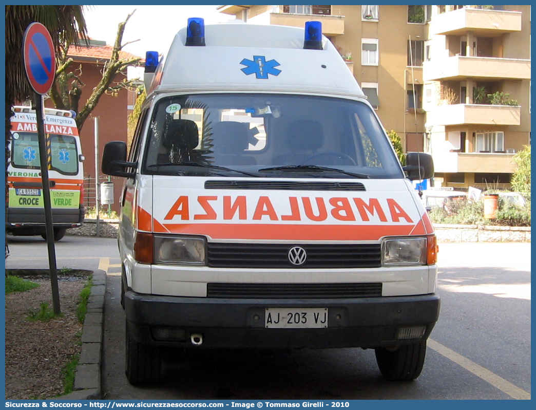 15
Croce Verde Verona
Volkswagen Transporter T4
Parole chiave: Croce Verde;CV;C.V.;Verona;Pubblica;Assistenza;Ambulanza;Volkswagen;Transporter T4;15