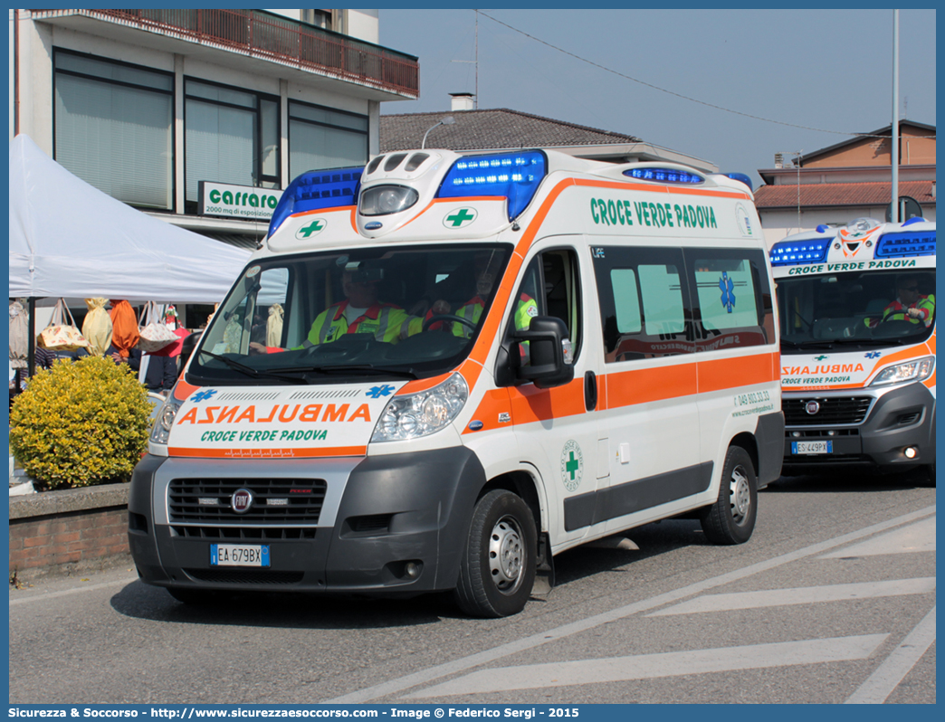 183
Pia Opera Croce Verde Padova
Fiat Ducato III serie
Allestitore Aricar S.p.A.
Parole chiave: Pia;Opera;Croce;Verde;Padova;Ambulanza;Fiat;Ducato;X250;Aricar