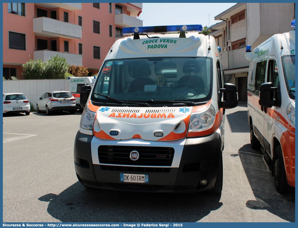 186
Pia Opera Croce Verde Padova
Fiat Ducato III serie
Allestitore Bollanti S.r.l.
Parole chiave: Pia;Opera;Croce;Verde;Padova;Ambulanza;Fiat;Ducato;X250;Bollanti