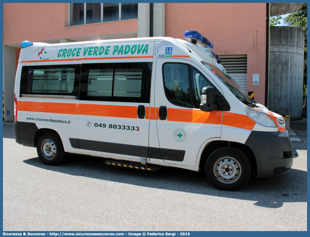 186
Pia Opera Croce Verde Padova
Fiat Ducato III serie
Allestitore Bollanti S.r.l.
Parole chiave: Pia;Opera;Croce;Verde;Padova;Ambulanza;Fiat;Ducato;X250;Bollanti