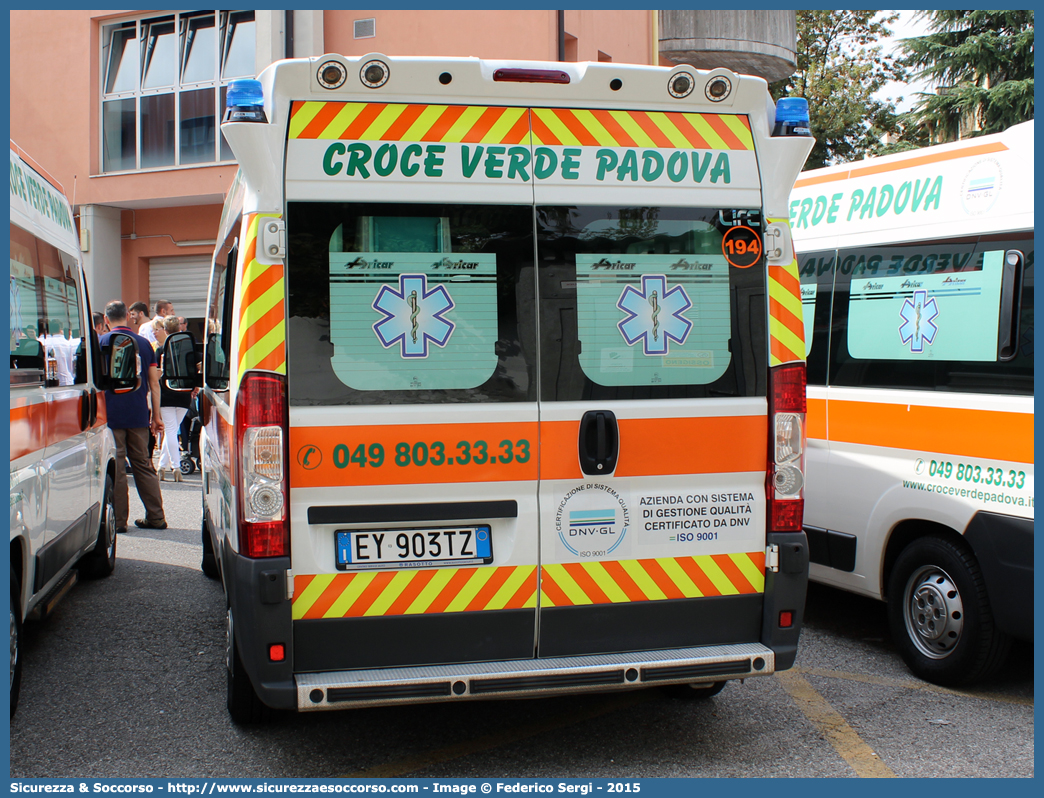 194
P.O. Croce Verde Padova
Peugeot Boxer III serie
Allestitore Aricar S.p.A.
Parole chiave: CV;C.V.;Croce;Verde;Padova;Peugeot;Boxer;Aricar;Ambulanza