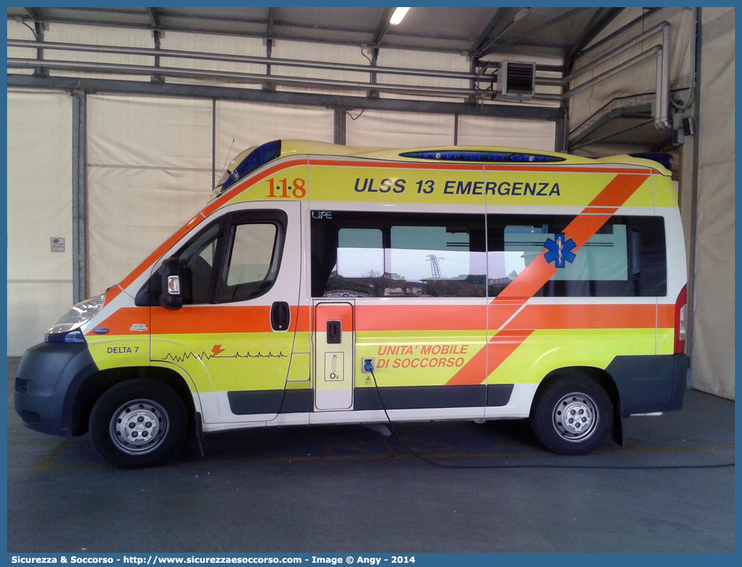 DELTA 07
SUEM 118 Venezia Mestre
Azienda ULSS 3 - Serenissima
Dolo
Fiat Ducato III serie
Allestitore Aricar S.p.A.
Parole chiave: 118;SUEM;S.U.E.M.;Dolo;Mirano;Riviera;Brenta;Ambulanza;Autoambulanza;Fiat;Ducato;X250;X 250;Aricar