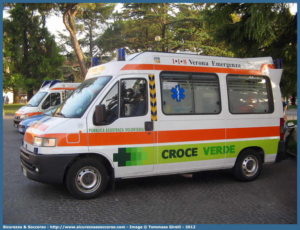 21
Croce Verde Verona
Fiat Ducato II serie
Parole chiave: Croce Verde;CV;C.V.;Verona;Pubblica;Assistenza;Ambulanza;Fiat;Ducato