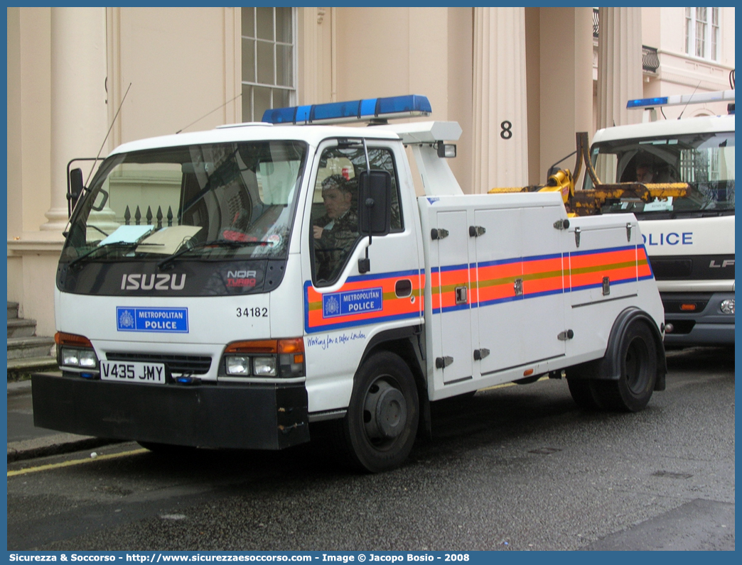 34182
United Kingdom of Great Britain and Northern Ireland
Metropolitan Police
Isuzu NQR
Parole chiave: UK;United;Kingdom;Great;Britain;Northern;Ireland;Metropolitan;Police;Isuzu;NQR