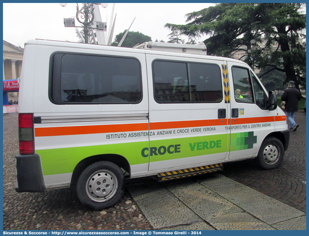 34
Croce Verde Verona
Peugeot Boxer II serie
Parole chiave: Croce Verde;CV;C.V.;Verona;Pubblica;Assistenza;Peugeot;Boxer